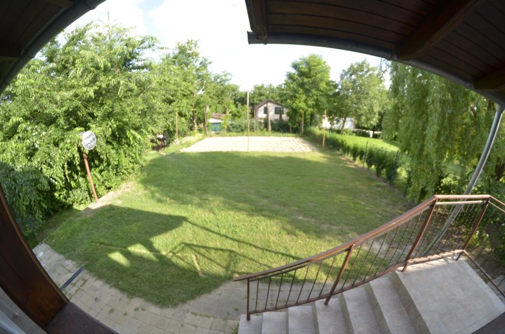 Tobo House Along The River Danube Radvaň nad Dunajom Esterno foto